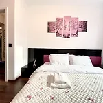 Ayana Apartment *